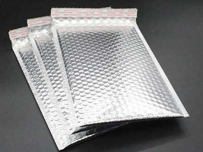 山东珠光膜牛皮纸气泡袋价格